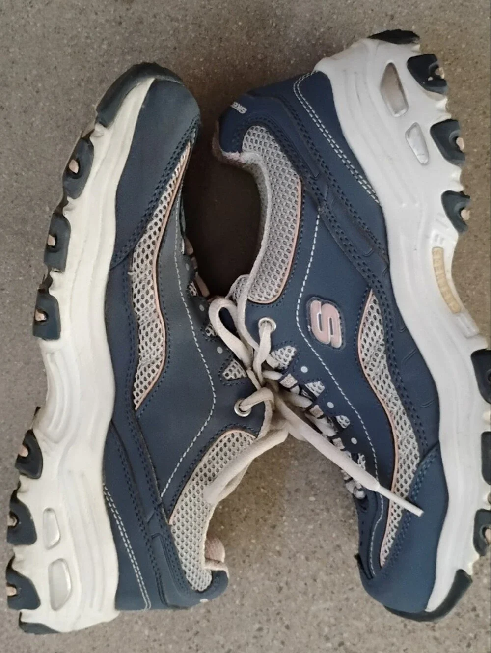 Skechers D'Lites Navy and Light Pink Sneakers